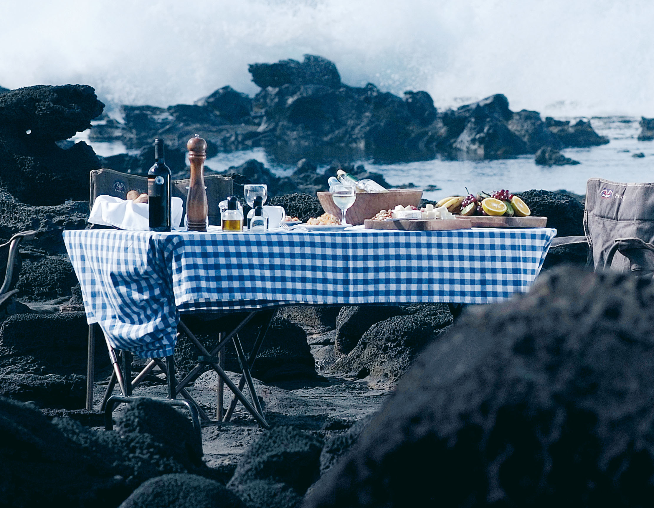 A picnic on Easter Island, Remote Islands