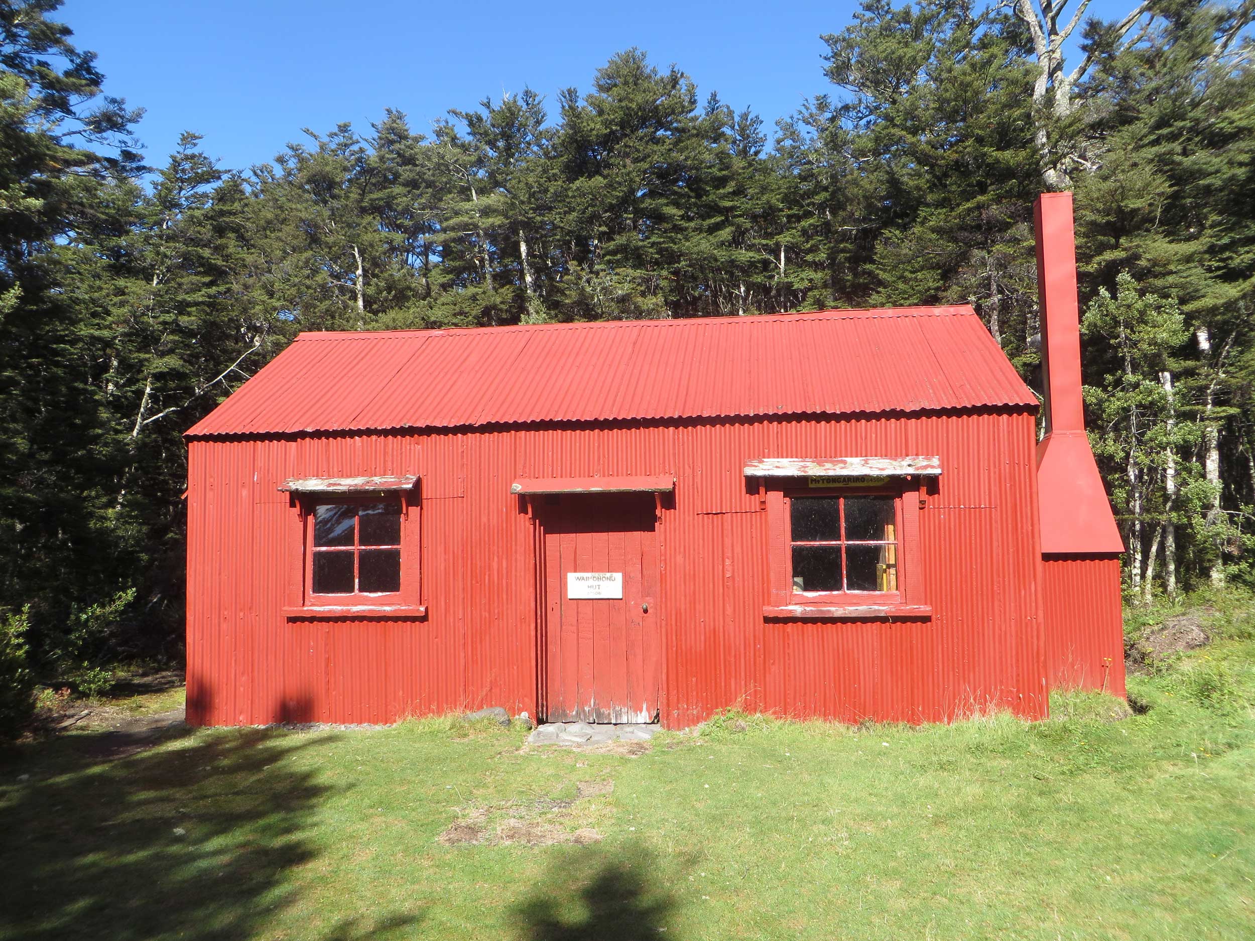 A red tin hut on Tongariro, New Zealand